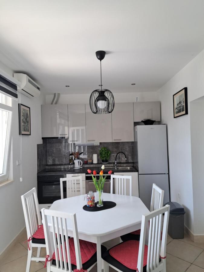 Apartman Dupin Дуги Рат Екстериор снимка